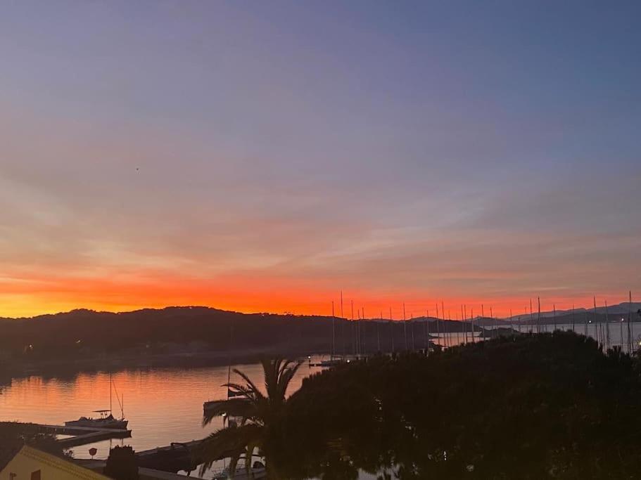 Ile De Porquerolles : T3 Climatise Vue Mer Eksteriør bilde